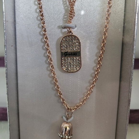Guess Rose Gold Tone Rhinestones Heart Triple 3 Layered Necklace Earrings Set - Picture 4 of 10